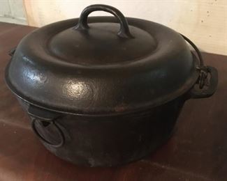"Piqua" Caste Iron, Large Pot