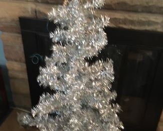 3-4' Aluminum Lighted Christmas Tree