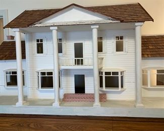 Large Doll House