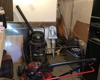 Lawn mower, Shop Vac