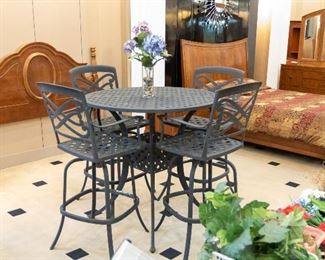 Counter height patio table/4 chairs