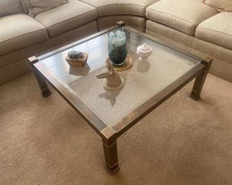 Square cocktail table 40“ x 40“ high 16 inches insert clear beveled glass top finish master brass
Henredon
$300
$300