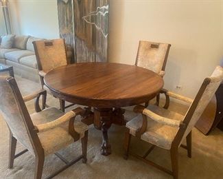 60”Round oak table 5 chairs Lionhead base with claw feet pads and leaf
$850
