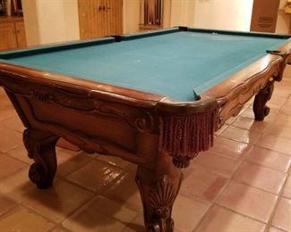 Magnificent Oak Pool table - green felt, by Olhausen 100wx55dx32h						$600
