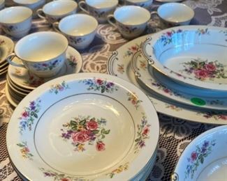 39 Piece Puritan China 'Melody'