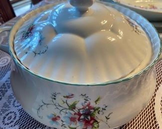 Arpo Curtea De Arges Fine Porcelain Covered Casserole Dish