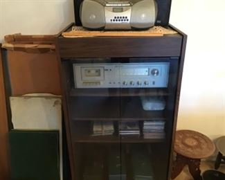 Stereo cabinet