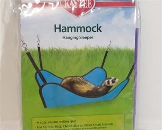 Kaytee Simple Sleeper Hammock. Purple.