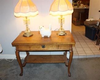 oak table, single drawer