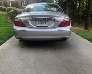 Hmm, it's definitely NOT an Oldsmobile Aurora!