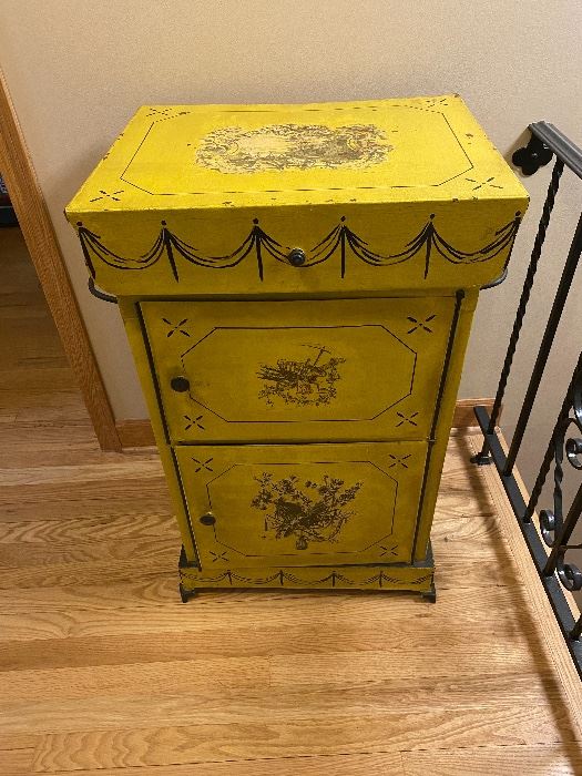 Antique 1900's French Lavabo.  Cast Iron Hand Painted . These were outside in European Homes, Washed before you went into the home. This is Rare Free Standing Wash Stand. Others were attached to wall. 