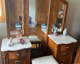 Stanley Furniture, French Hand Carved Vanity, Marble Top. Triple Mirror with Chair 
