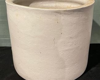 $12.00.................Large Crock like Planter 11" tall (B728)