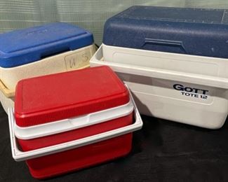 REDUCED!  $4.50 NOW, WAS  $6.00...............3 Smaller Coolers (B724)