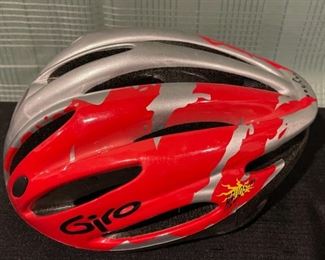 CLEARANCE  !  $5.00 NOW, WAS   $20.00....................Giro Bike Helmet (B720)