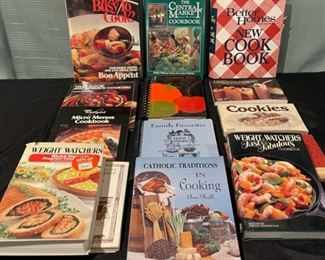 HALF OFF !  $6.00 NOW, WAS $12.00..........Cookbooks (B685)