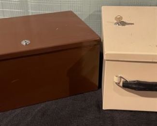 CLEARANCE !  $6.00 NOW, WAS   $20.00....Set of 2 Lock Boxes with Keys (B666)