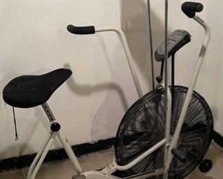 REDUCED!  $112.50 NOW, WAS  $150.00........Schwinn Airdyne $499.00 new (B623)