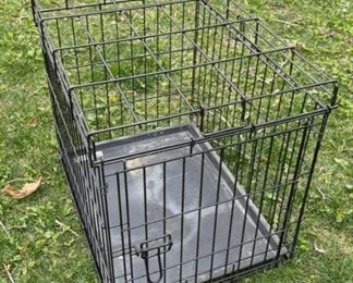 CLEARANCE  !  $10.00 NOW, WAS   $45.00....................Better Buy Dog Crate, Model 1224 (B975)