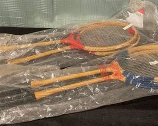 CLEARANCE  !  $6.00 NOW, WAS  $45.00..............Set of 4 Badminton Rackets (B958)
