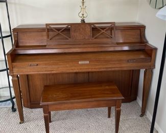 CLEARANCE!  FREE NOW, WAS   $300.00........Baldwin Upright Piano, comes with Piano Light, Box of sheet music and bench *must have professional piano mover to move (B029)