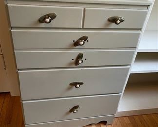 $16.00........................Small Dresser 24" x 14", 33" tall (B033)