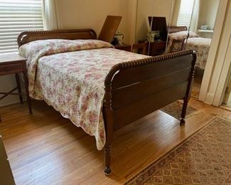 $150.00.........................Jenny Lind Full Size Antique Bed (B044)