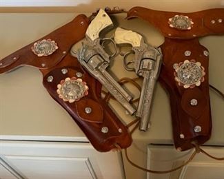 $60.00....................Vintage Cowboy Cap Guns & Holster (B051)