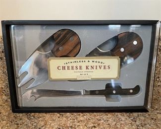 $14.00.......................New Cheese Knife Set (B114)
