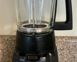 $25.00...................Cuisinart Blender (B116)