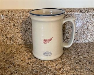 REDUCED!  $12.00 NOW, WAS $16.00...........Red Wing Mug (B130)