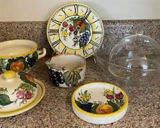 HALF OFF !  $7.00 NOW, WAS $14.00...............Pottery & Clock marked Hand Made/Painted Italy (B134)