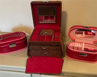 $16.00......................Jewelry Boxes (B150)