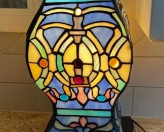 $30.00...............Stained Glass Lamp 15 1/2" tall (B181)