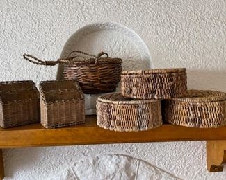 $20.00......................6 Baskets (B246)