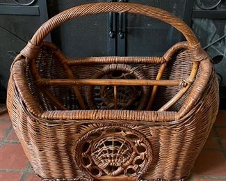 REDUCED!  $15.00 NOW, WAS   $20.00..............Wicker Magazine Rack (B250)