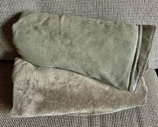 $16.00.......................Pair of soft throw blankets like new (B252)