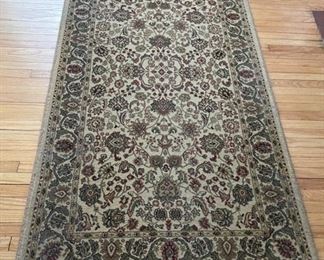 HALF OFF !  $10.00 NOW, WAS $20.00.................World Rug Traders 2’7” x 5’ (B274)