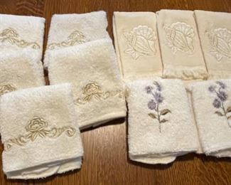 *JS...................Towels (B383)