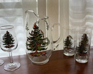 CLEARANCE  !  $12.00 NOW, WAS   $40.00...............Spode Christmas Tree Pitcher and 6 Glasses (B342)