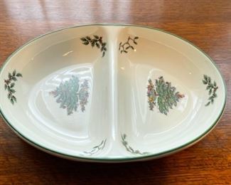 HALF OFF !  $8.00 NOW, WAS   $16.00.................Spode Christmas Tree Divided Dish 11 1/2" (B335)