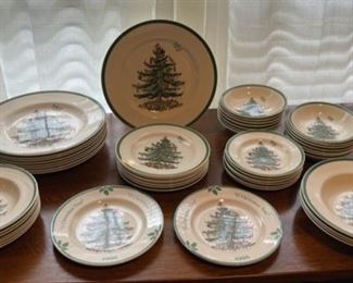 HALF OFF !  $75.00 NOW, WAS   $150.00............Spode Christmas Tree Plates *all pictured 9 10 3/4" plates, 9 8" plates, 7 7 3/4" Bowls, 14 6 1/4" Bowls, 4 9" Bowls, 6 6 1/2" saucers  (B323)