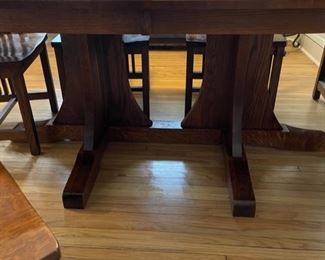 Base: 71" x 48" not incl. leaves, 3 leaves 11 3/4" (B322)