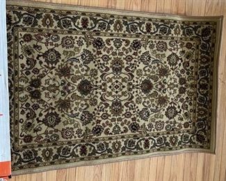 HALF OFF ! $7.50 NOW, WAS $15.00.........RUG 3’3” x 2’ (B416)