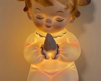 REDUCED!  $15.00 NOW, WAS  $20.00...............Lefton Praying Girl Night Light (B453)