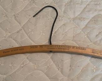 CLEARANCE!  $3.00 NOW, WAS  $12.00.................Vintage Advertising Hanger (B461)