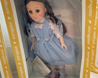 $30.00..............Effanbee Wizard of Oz “Dorothy” Doll w/original box (B487)