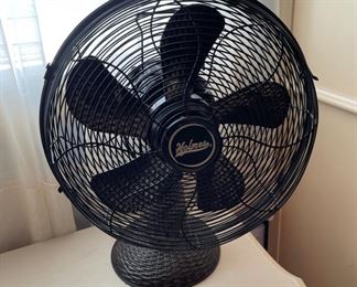 HALF OFF !  $15.00 NOW, WAS  $30.00....................Holmes Wicker Looking Fan (B500)