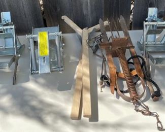 $40.00................Mole Traps *silver ones $30 each new (S414)