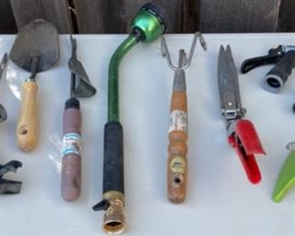 HALF OFF !  $6.00 NOW, WAS  $12.00.............Yard Tools (B583)